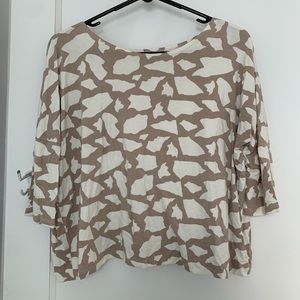 Cute Fighting Eel Print Top